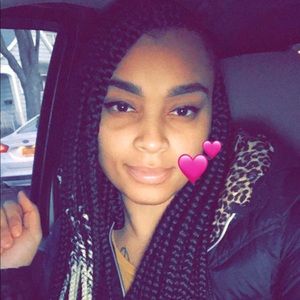 Meet your Posher, Rayonna